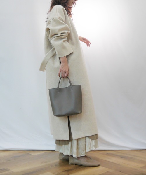 AZUL ENCANTO（アズールエンカント）の「ダブルフェイスノーカラーコート（その他アウター・レディース・ベージュ/ブラウン/グレー/アイボリー・FREE）」の2枚目の写真