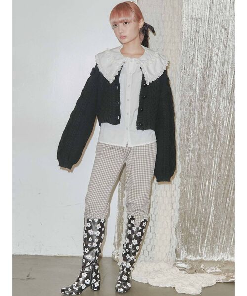 merry jenny（メリージェニー）の「flowerケーブルニットジャケット（カーディガン/ボレロ・レディース・ブラック/ブラウン/アイボリー・FREE）」の16枚目の写真