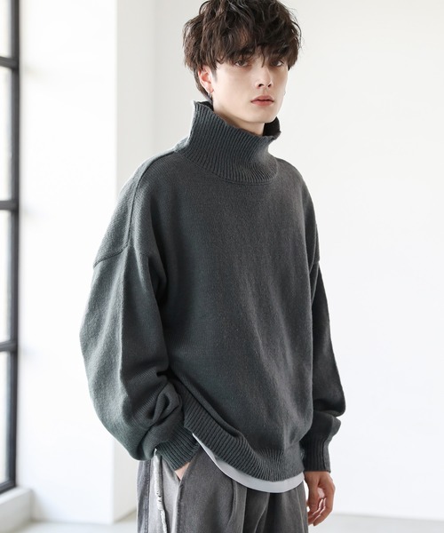 ASTRONOMY(アストロノミー)の「オーバーサイズウォッシャブル袖ボリュームタートルネックニット(ニット/セーター・メンズ・ブラック/ダークグリーン/ネイビー/ブラウン/チャコール/ベージュ系/グレー系/ブルーグレー/アイボリー/グレー・S/M/L/XL)」の18枚目の写真