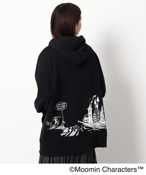 MOOMIN(ムーミン)の「◆MOOMIN ムーミン / バックプリント 裏毛フーディー(パーカー・レディース・ライトブルー/グレー/ベージュ/アイボリー/ブラック・99)」の2枚目の写真