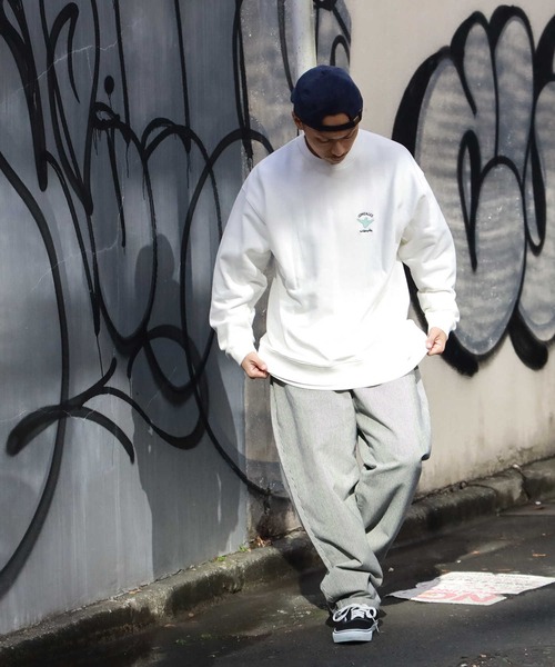 Mark Gonzales（マーク・ゴンザレス）の「【MARK GONZALES】イラストスウェットクルー（スウェット・メンズ・ケリーグリーン/パープル/ホワイト・M/L/XL/S）」の4枚目の写真