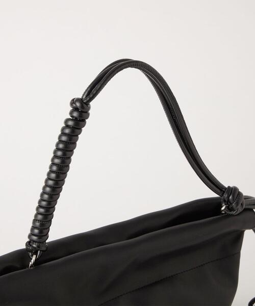 green label relaxing（グリーンレーベルリラクシング）の「ツイストハンドル 2WAY バッグ M（ショルダーバッグ・レディース・ブラック/ブラウン/その他1・FREE）」の13枚目の写真