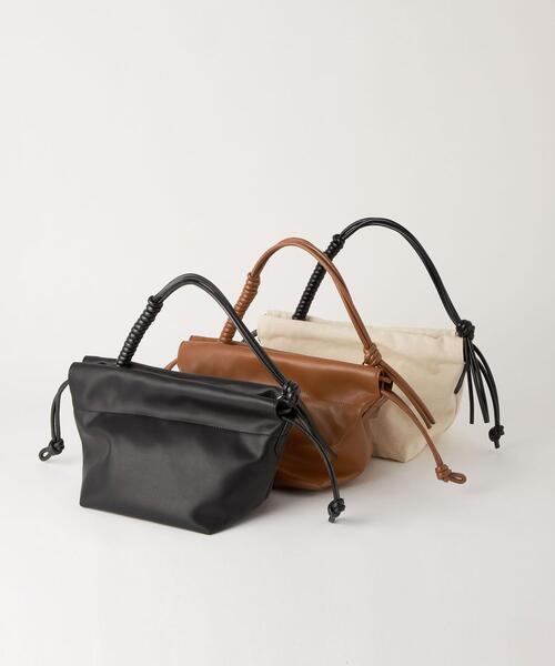 green label relaxing（グリーンレーベルリラクシング）の「ツイストハンドル 2WAY バッグ M（ショルダーバッグ・レディース・ブラック/ブラウン/その他1・FREE）」の15枚目の写真