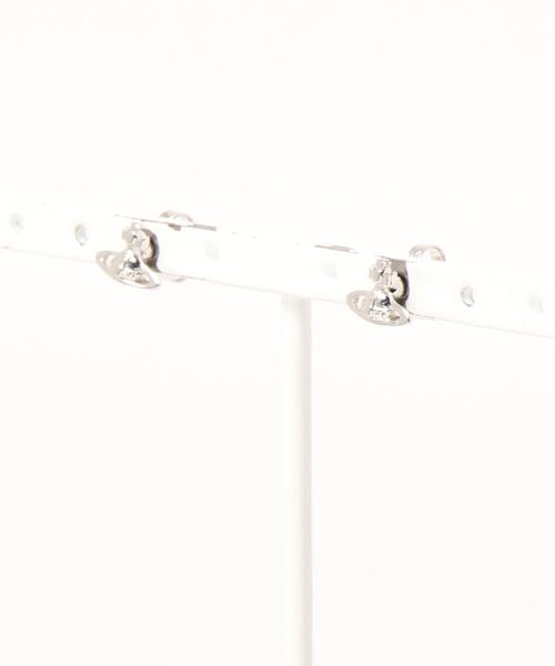 Vivienne Westwood(ヴィヴィアンウエストウッド)の「62010014/LORELEI STUD EARRINGS-IMAJ(ピアス(両耳用)・レディース・ブラック/ピンク/シルバー/ゴールド・FREE)」の3枚目の写真
