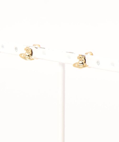 Vivienne Westwood(ヴィヴィアンウエストウッド)の「62010014/LORELEI STUD EARRINGS-IMAJ(ピアス(両耳用)・レディース・ブラック/ピンク/シルバー/ゴールド・FREE)」の4枚目の写真