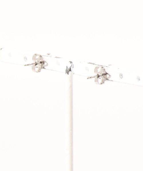 Vivienne Westwood(ヴィヴィアンウエストウッド)の「62010014/LORELEI STUD EARRINGS-IMAJ(ピアス(両耳用)・レディース・ブラック/ピンク/シルバー/ゴールド・FREE)」の5枚目の写真