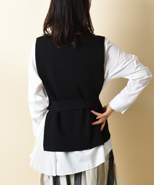 INTERPLANET（インタープラネット）の「ニットベスト付きアシメプリーツブラウス（シャツ/ブラウス・レディース・ブラック/ベージュ/グレー/グリーン・FREE）」の9枚目の写真