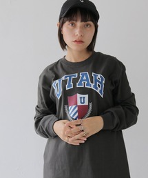 HER CLOSET（ハークローゼット）の「【shemoshelly】WEB限定ビッグシルエットカレッジロゴロンT【ユニセックス】（Tシャツ/カットソー）」