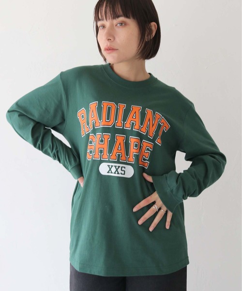 HER CLOSET(ハークローゼット)の「【shemoshelly】WEB限定ビッグシルエットカレッジロゴロンT【ユニセックス】(Tシャツ/カットソー・レディース・ホワイト/チャコールグレー/ブラック/ネイビー/グリーン/杢グレー・M/L/XL)」の1枚目の写真