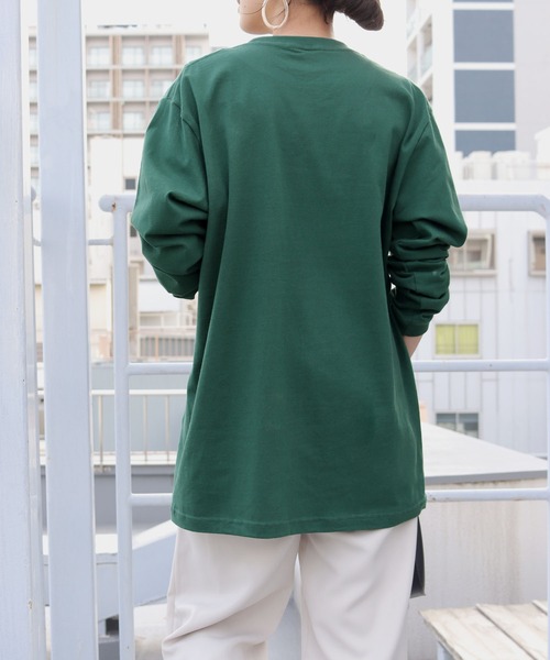 HER CLOSET(ハークローゼット)の「【shemoshelly】WEB限定ビッグシルエットカレッジロゴロンT【ユニセックス】(Tシャツ/カットソー・レディース・ホワイト/チャコールグレー/ブラック/ネイビー/グリーン/杢グレー・M/L/XL)」の20枚目の写真