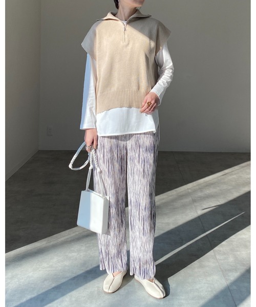 She's Closet(シーズクローゼット)の「ハーフジップ襟付きオーバーサイズドルマンニットベスト(ベスト・レディース・アイボリー/グリーン/ベージュ/ブラック・FREE)」の15枚目の写真