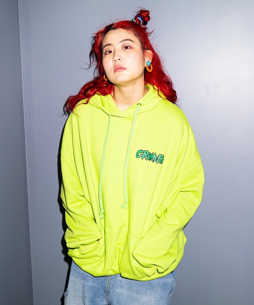 PUNYUS（プニュズ）の「CRASH PCパーカー（パーカー・レディース・オートミール/ブルー/ブラック/ライム・3/4）」の10枚目の写真