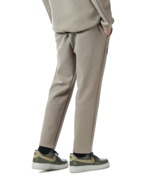 F.C.Real Bristol（エフシーレアルブリストル）の「TECH SWEAT FLAT HEM PANTS（スウェットパンツ・メンズ・グレー/ブラック/ベージュ・SMALL/X-LARGE/LARGE/MEDIUM）」の19枚目の写真