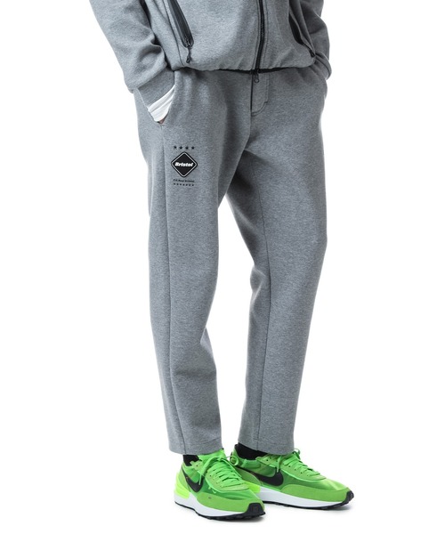 F.C.Real Bristol（エフシーレアルブリストル）の「TECH SWEAT FLAT HEM PANTS（スウェットパンツ・メンズ・グレー/ブラック/ベージュ・SMALL/X-LARGE/LARGE/MEDIUM）」の15枚目の写真