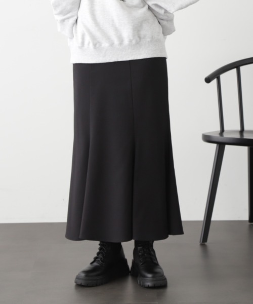 FREE'S MART（フリーズマート）の「カラーマーメイドスカート（スカート・レディース・ブラウン/イエロー/ライトベージュ/ブラック/ピンク系その他/ブルーグリーン・マルチサイズ）」の13枚目の写真