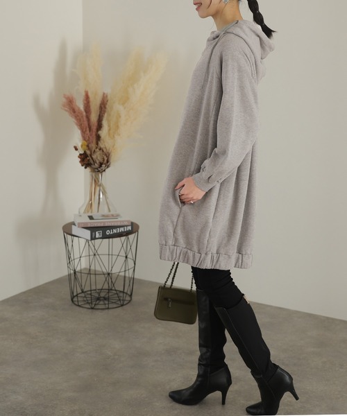 ElegChic（エレグシック）の「裏起毛ビックシルエットフルジップパーカー（パーカー・レディース・ライトベージュ/ライトカーキ/ブラック/杢グレー・M/4L/XL）」の10枚目の写真