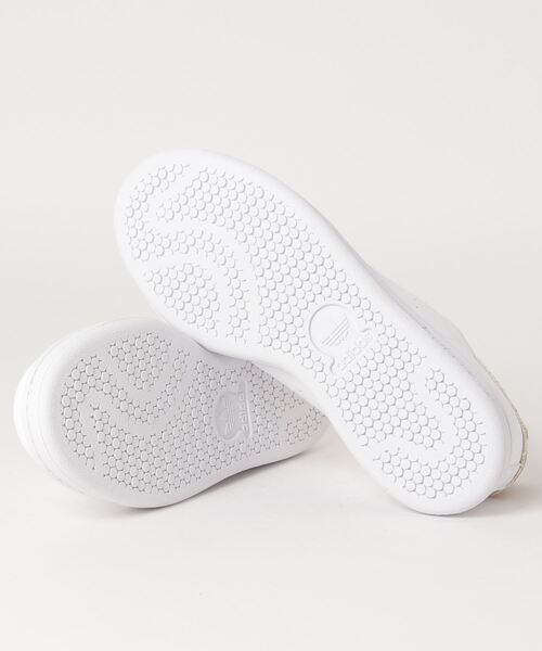 adidas（アディダス）の「ディズニー スタンスミス [Disney Stan Smith] アディダスオリジナルス（スニーカー・レディース・ホワイト・23.0cm/23.5cm/24.0cm/24.5cm/25.0cm/25.5cm/26.0cm/26.5cm/27.0cm/27.5cm/28.0cm/22.0cm/22.5cm）」の10枚目の写真