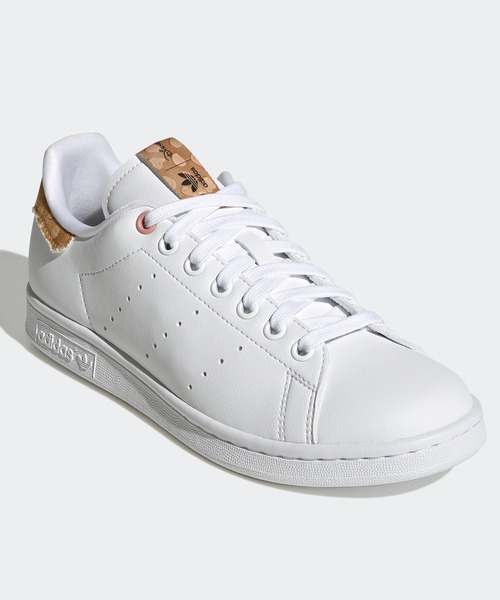 adidas（アディダス）の「ディズニー スタンスミス [Disney Stan Smith] アディダスオリジナルス（スニーカー・レディース・ホワイト・23.0cm/23.5cm/24.0cm/24.5cm/25.0cm/25.5cm/26.0cm/26.5cm/27.0cm/27.5cm/28.0cm/22.0cm/22.5cm）」の5枚目の写真
