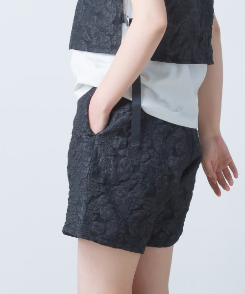 OMNES（オムネス）の「ふくれジャガードショートパンツ（その他パンツ・レディース・ホワイト/ブラック/ベージュ/ピンクベージュ・FREE）」の18枚目の写真
