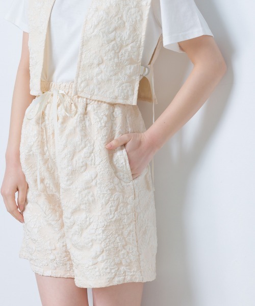 OMNES（オムネス）の「ふくれジャガードショートパンツ（その他パンツ・レディース・ホワイト/ブラック/ベージュ/ピンクベージュ・FREE）」の16枚目の写真