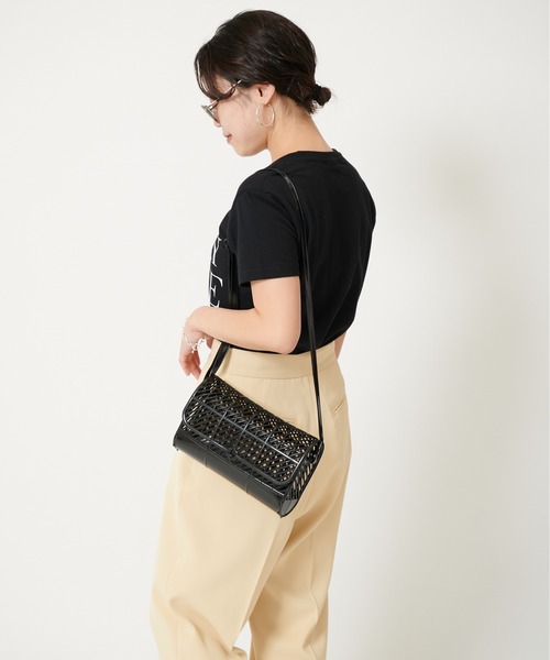 U by SPICK&SPAN（ユーバイスピックアンドスパン）の「ロゴTEEシャツ◆（Tシャツ/カットソー・レディース・ホワイト/ブラック・FREE）」の11枚目の写真