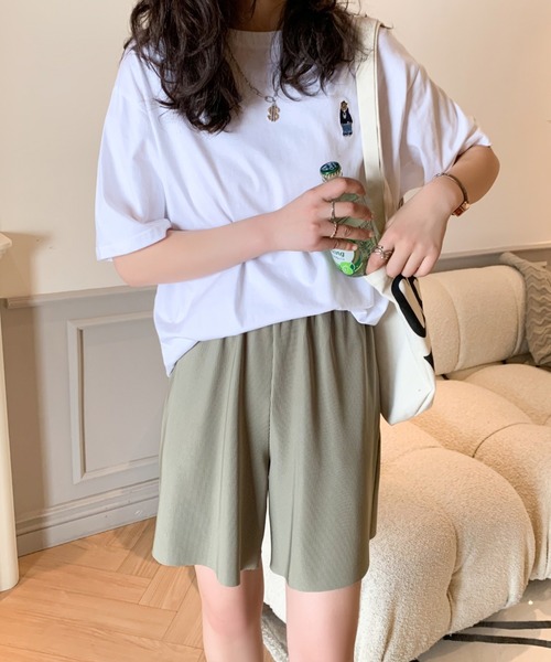 ABITOKYO(アビトーキョー)の「ワイドシルエット五分丈プリーツショートパンツ(その他パンツ・レディース・ブラック/カーキ/ブルー・M/S)」の3枚目の写真
