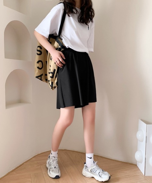 ABITOKYO(アビトーキョー)の「ワイドシルエット五分丈プリーツショートパンツ(その他パンツ・レディース・ブラック/カーキ/ブルー・M/S)」の19枚目の写真