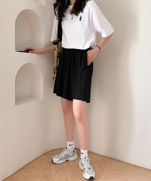 ABITOKYO(アビトーキョー)の「ワイドシルエット五分丈プリーツショートパンツ(その他パンツ・レディース・ブラック/カーキ/ブルー・M/S)」の21枚目の写真