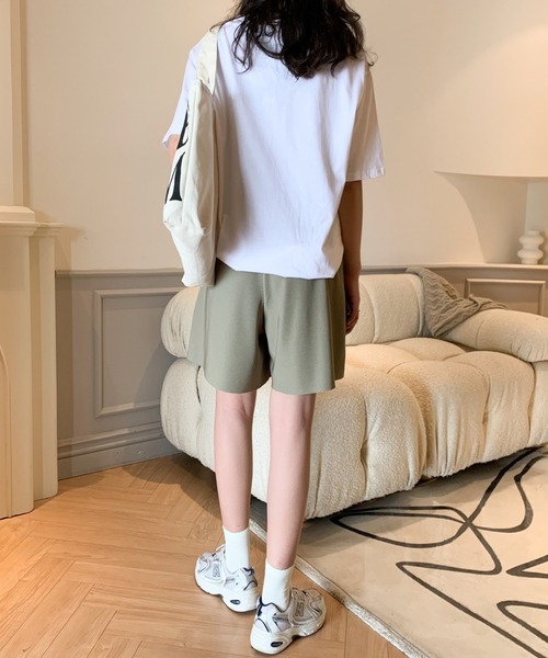 ABITOKYO(アビトーキョー)の「ワイドシルエット五分丈プリーツショートパンツ(その他パンツ・レディース・ブラック/カーキ/ブルー・M/S)」の10枚目の写真
