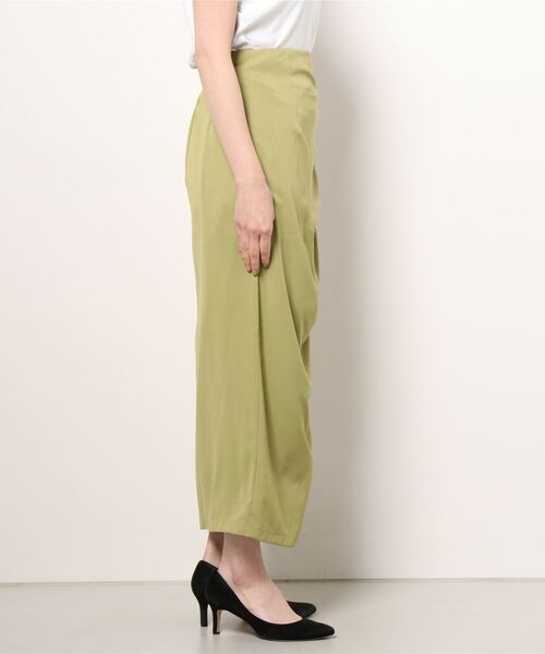 archives(アルシーヴ)の「ギャザースリットタイトスカート(スカート・レディース・ブラック/ベージュ/グリーン・MEDIUM)」の4枚目の写真