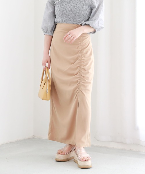 archives(アルシーヴ)の「ギャザースリットタイトスカート(スカート・レディース・ブラック/ベージュ/グリーン・MEDIUM)」の3枚目の写真