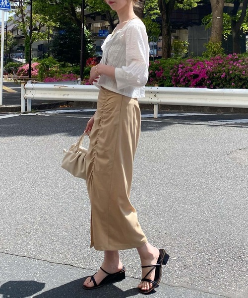 archives(アルシーヴ)の「ギャザースリットタイトスカート(スカート・レディース・ブラック/ベージュ/グリーン・MEDIUM)」の11枚目の写真