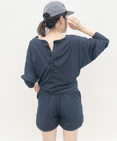 CIAOPANIC TYPY（チャオパニックティピー）の「【2way】リブヘンリーラッシュガード（ラッシュガード・レディース・カーキ/チャコールグレー・LARGE/MEDIUM）」の3枚目の写真