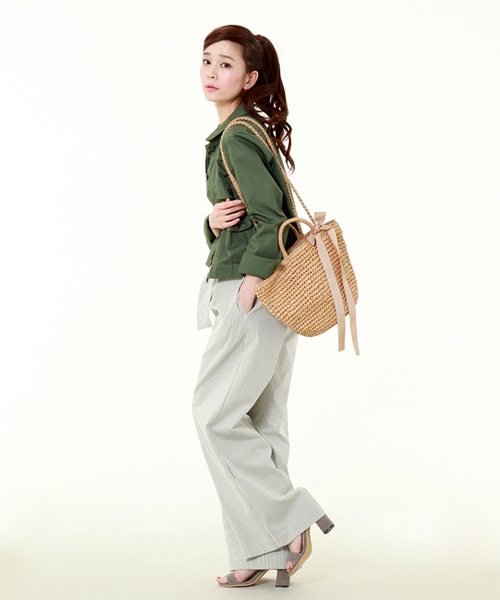 Tiara（ティアラ）の「Bilitis  （ビリティス）　カゴバック　小（かごバッグ・レディース・ホワイト/ブラック/ベージュ・9）」の12枚目の写真