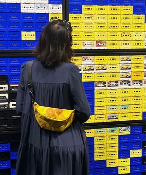LOQI(ローキー)の「【LOQI/ローキー】バムバッグ(リサイクル)(ボディバッグ/ウエストポーチ・レディース・その他1/その他2/その他3/その他4/その他5/その他6/その他7/その他8/その他9・-)」の11枚目の写真