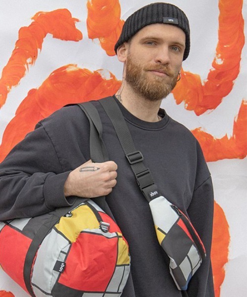 LOQI(ローキー)の「【LOQI/ローキー】バムバッグ(リサイクル)(ボディバッグ/ウエストポーチ・レディース・その他1/その他2/その他3/その他4/その他5/その他6/その他7/その他8/その他9・-)」の17枚目の写真