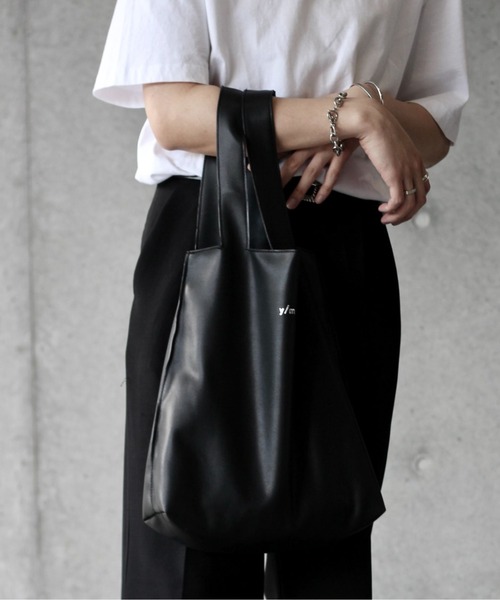 y/m by れぽすけ（イムバイレポスケ）の「フェイクレザートートBAG（トートバッグ・メンズ・ブラック・FREE）」の10枚目の写真