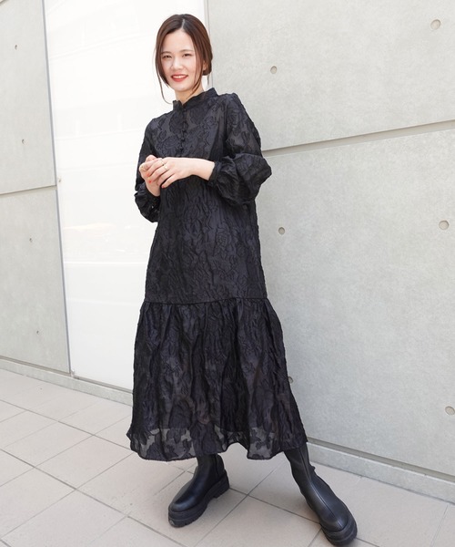 CORNERS（コーナーズ）の「シアージャガードボリュームスリーブワンピース（ワンピース・レディース・ホワイト/ブラック/アイボリー・M）」の3枚目の写真