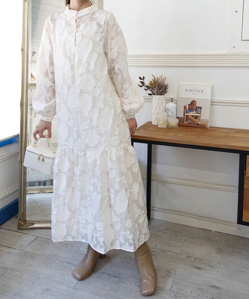 CORNERS（コーナーズ）の「シアージャガードボリュームスリーブワンピース（ワンピース・レディース・ホワイト/ブラック/アイボリー・M）」の8枚目の写真