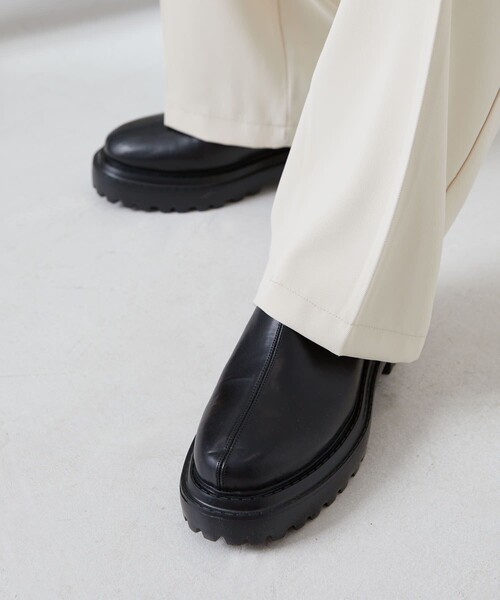 PUBLUX（パブリュクス）の「PUBLUX/パブリュクス トラックソールサボサンダル（サンダル・レディース・アイボリー/ブラック・23.0cm/24.0cm/25.0cm）」の15枚目の写真