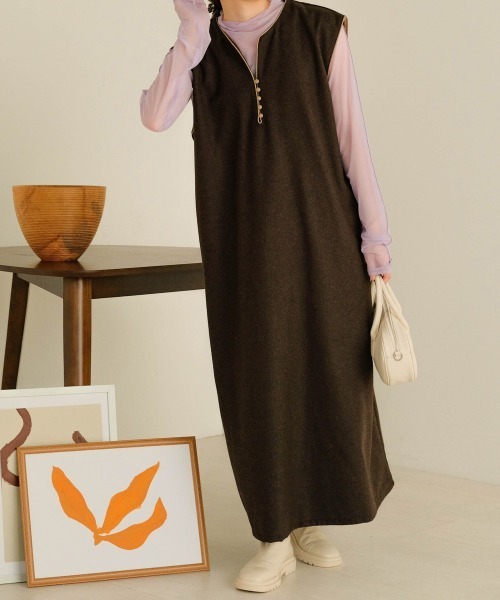 Bab（バブ）の「スキッパーパイピングワンピース（ワンピース・レディース・ブラック/ブラウン/サンドベージュ・M）」の4枚目の写真