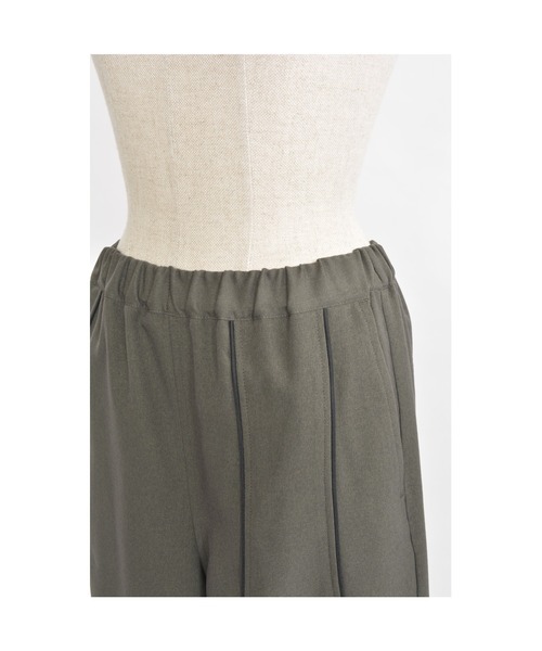 gomme（ゴム）の「ウォームＰツイル　ウェーブ切替パンツ（その他パンツ・レディース・ブラック/カーキ/ブルー・MEDIUM）」の13枚目の写真