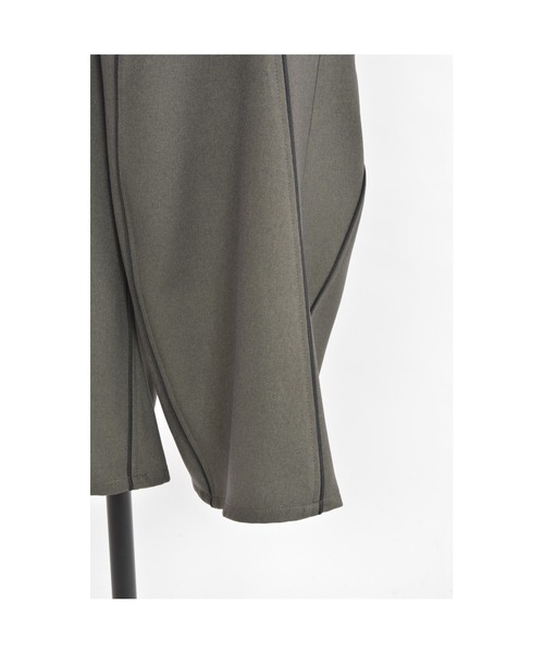 gomme（ゴム）の「ウォームＰツイル　ウェーブ切替パンツ（その他パンツ・レディース・ブラック/カーキ/ブルー・MEDIUM）」の14枚目の写真