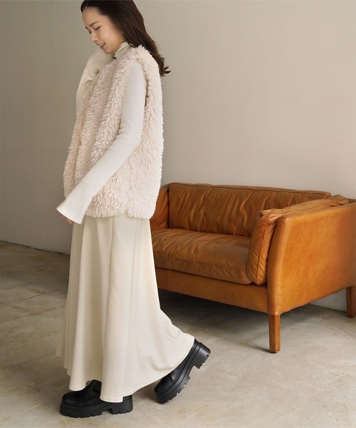 titivate（ティティベイト）の「フレアデザインVネックジャンパースカート（ワンピース・レディース・ベージュ/アイボリー/チャコール・S/M）」の17枚目の写真