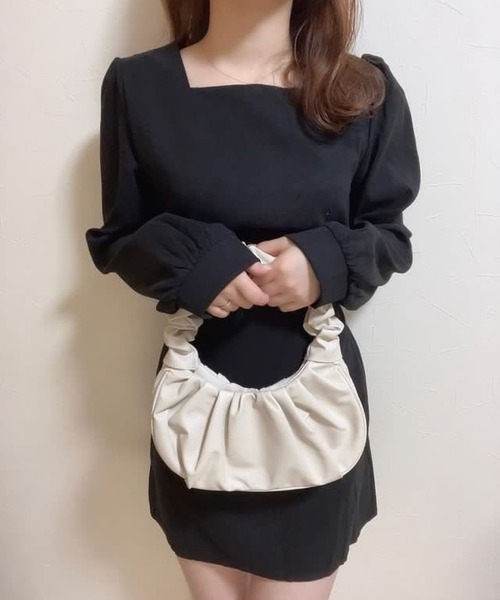 fiere（フィエール）の「スクエアネックミニワンピース（ワンピース・レディース・ブラック/ブラウン・MEDIUM/SMALL/LARGE）」の4枚目の写真