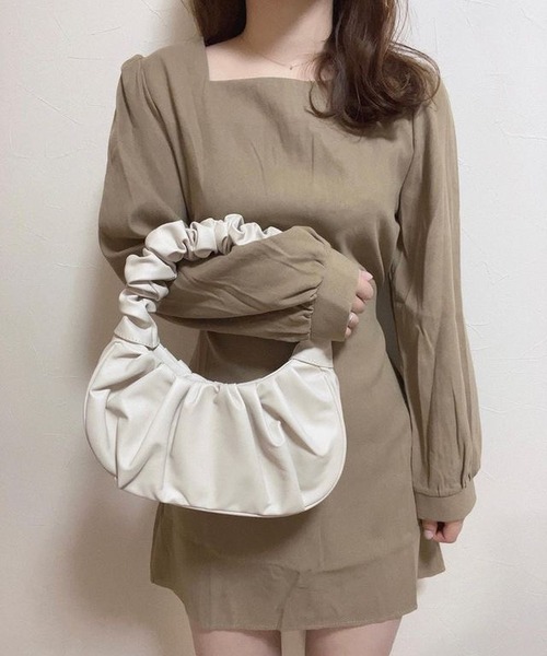 fiere（フィエール）の「スクエアネックミニワンピース（ワンピース・レディース・ブラック/ブラウン・MEDIUM/SMALL/LARGE）」の9枚目の写真