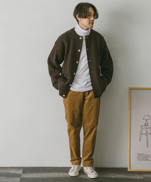 URBAN RESEARCH DOORS（アーバンリサーチドアーズ）の「アラン編みクルーネックニットカーディガン（カーディガン/ボレロ・メンズ・ダークブラウン/ホワイト系その他/ネイビー/レッド・MEDIUM/LARGE）」の21枚目の写真