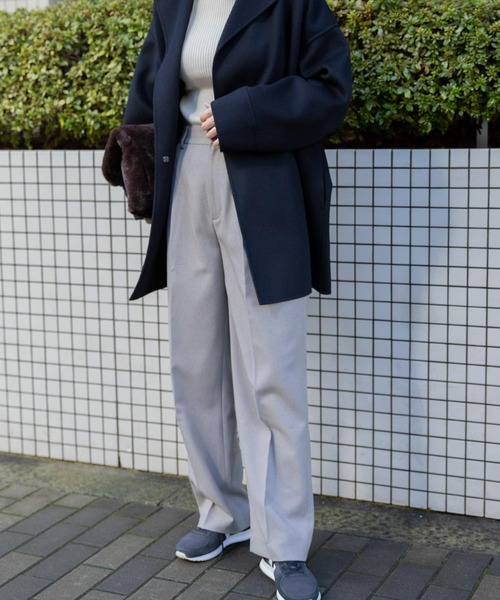 URBAN RESEARCH DOORS（アーバンリサーチドアーズ）の「ラナテックストレートトラウザー（その他パンツ・レディース・グレー/ネイビー・SMALL/MEDIUM）」の4枚目の写真