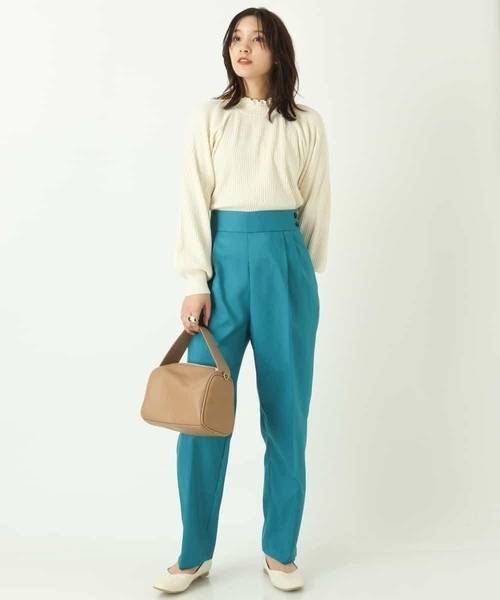 a.v.v(アーヴェヴェ)の「ハイウエストテーパードパンツ(その他パンツ・レディース・ブラック/ブルー・40/34/36/42/38)」の4枚目の写真