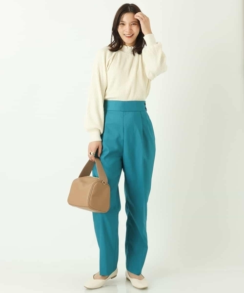 a.v.v(アーヴェヴェ)の「ハイウエストテーパードパンツ(その他パンツ・レディース・ブラック/ブルー・40/34/36/42/38)」の5枚目の写真
